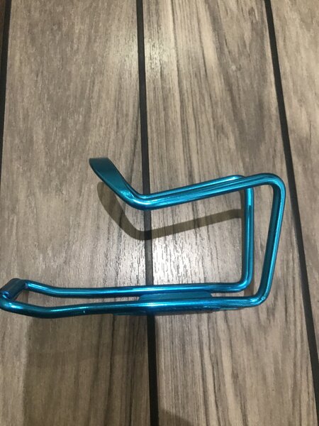 Bottle cage 1.JPG