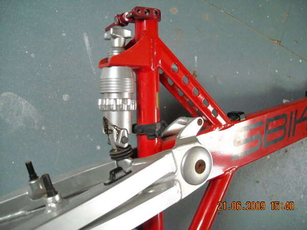 sbike rear susp.jpg