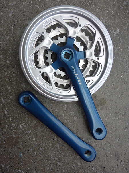 Sachs 6000 compact triple chainset 1.JPG