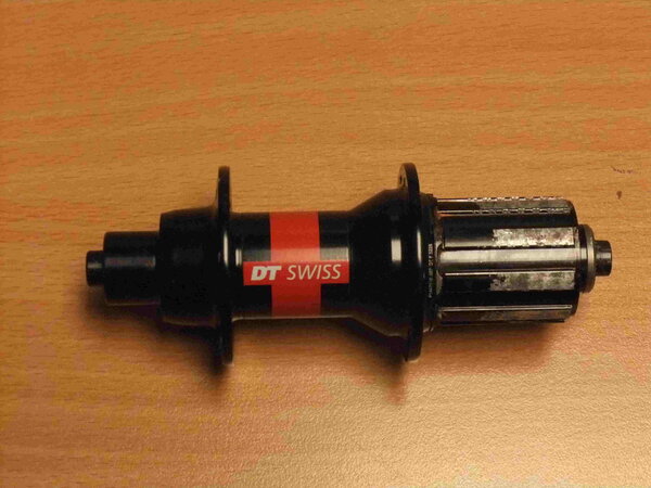 DT 240 Rear hub 2.jpg