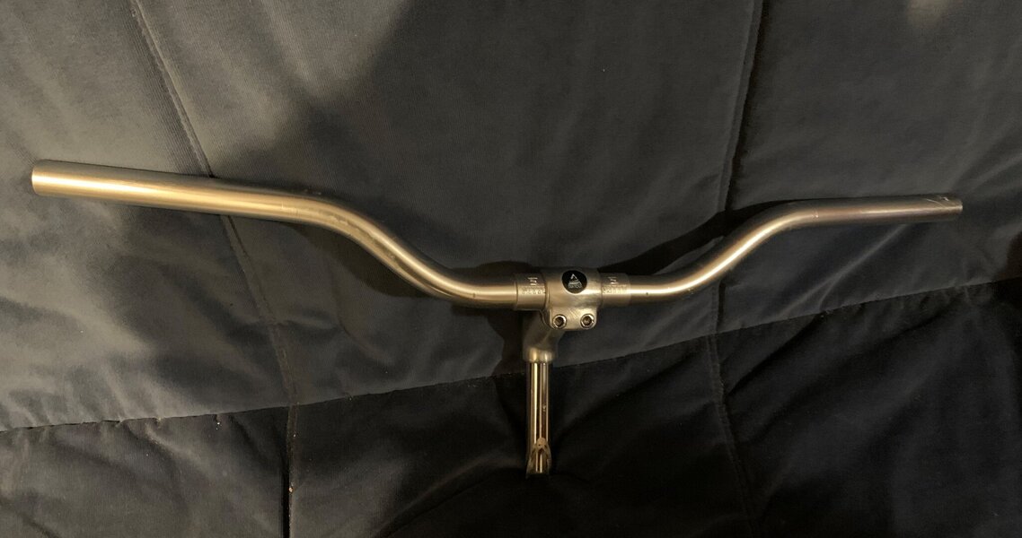 4 Handlebars and stem.jpg