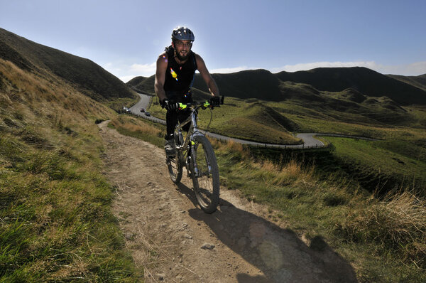 Cycling at Mam Tor 26-9-09.jpg