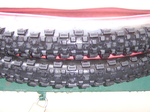 TYRES. 003.jpg