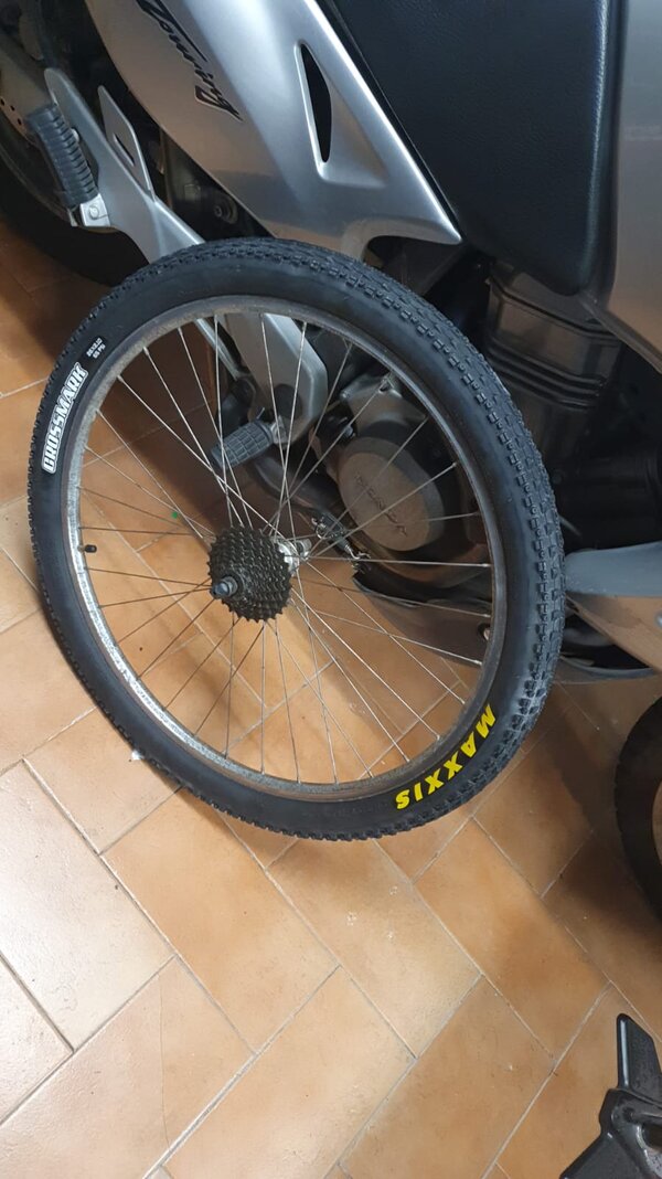 maxxis.jpeg