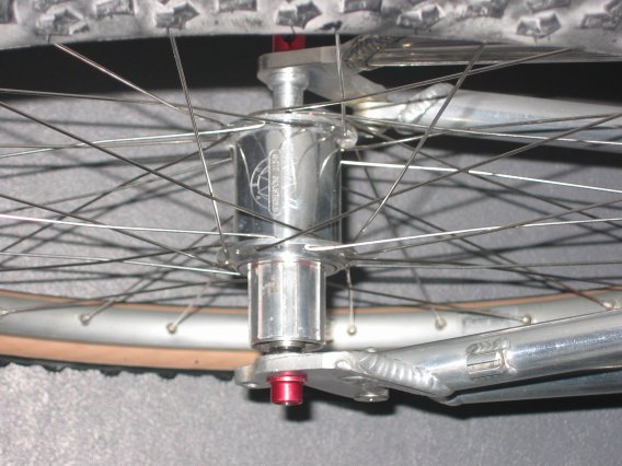 White Industries hub+ Wheelsmith spokes.JPG