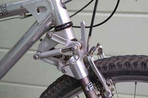 fork and head tube.jpg