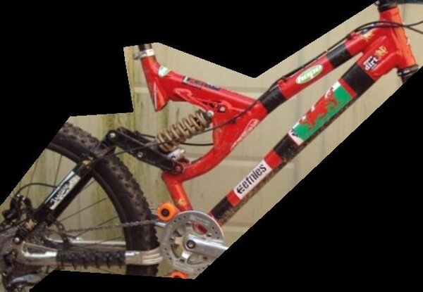 Voodoo Ogun frame&shock for sale.JPG