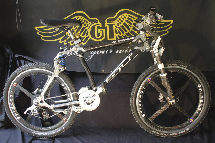 GT STS DH 1997.jpg