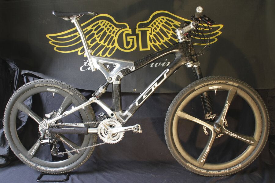 GT STS XCR 2000.jpg