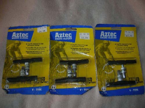 Aztek v brake pads x 3 pairs.JPG