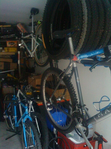 the bike cave 020.JPG