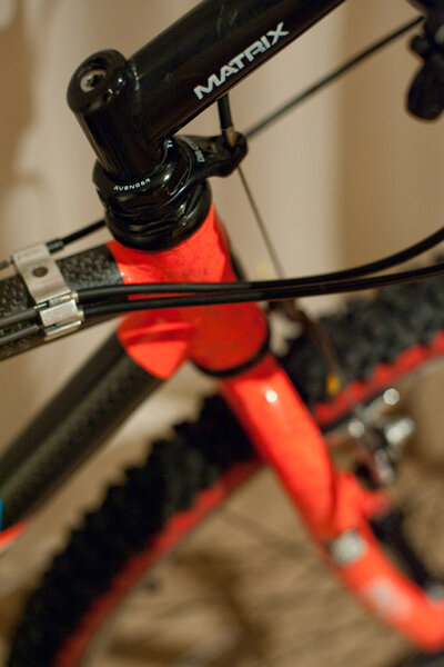 trek8700_Pro_stock_tube.jpg