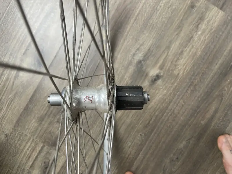 phil touring wheelset 2.webp