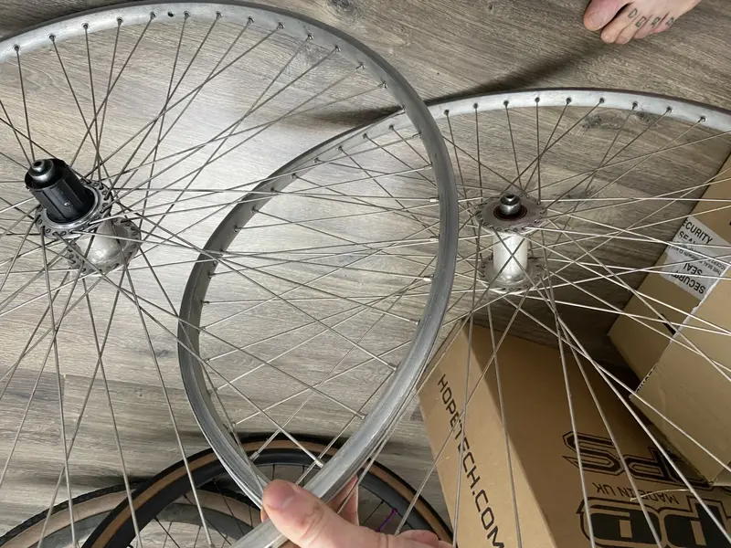 phil touring wheelset.webp