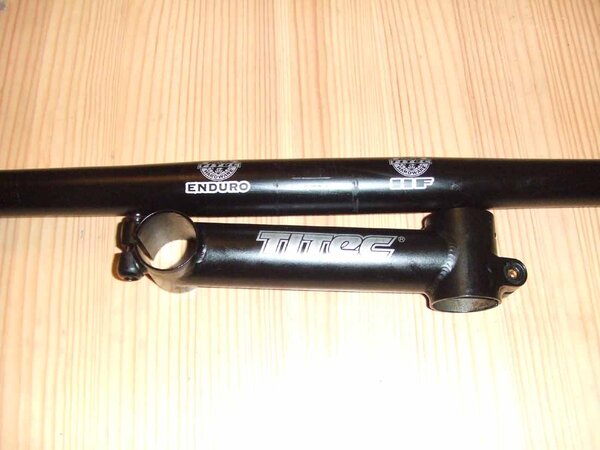 titec enduro bars stem.jpg