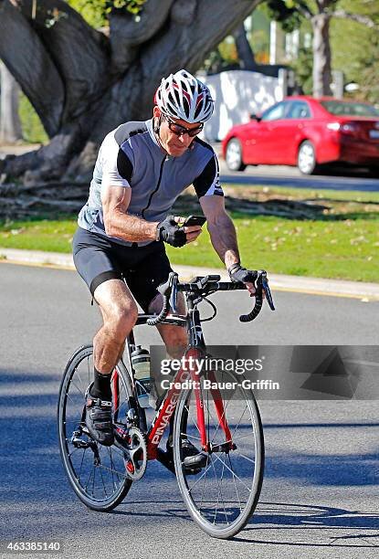 los-angeles-ca-dennis-quaid-seen-cycling-on-february-13-2015-in-los-angeles-california-179432546.jpg