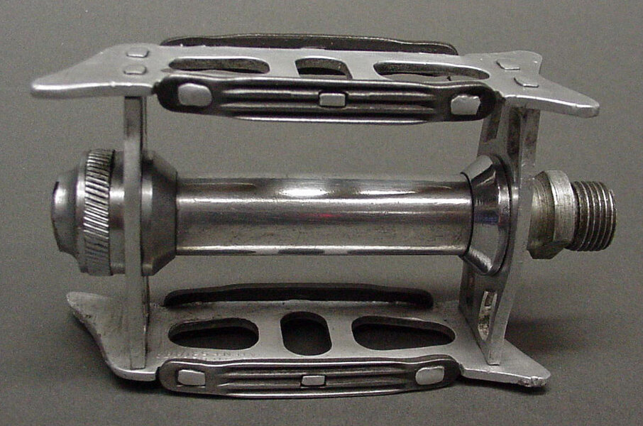 dual_sided_pedals2-1.jpg