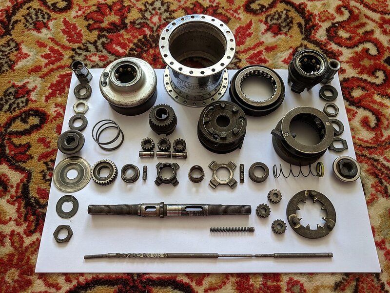 Dismantled_Sturmey_Archer_FM_Hub.jpg