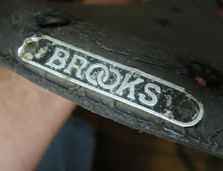 brooks3040s.jpg