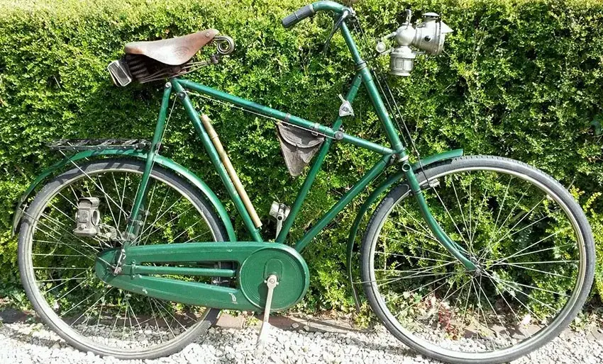 1912-RALEIGH-X-Frame-03.webp