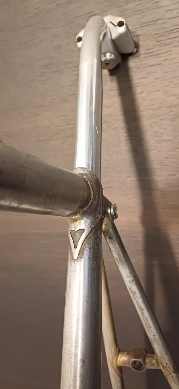 seatpost 3.webp