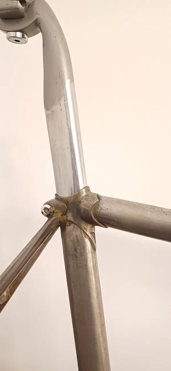 seatpost 1.webp