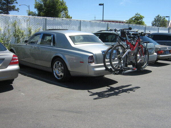 Rolls_Royce_Phantom_BIKE_RACK_by_Partywave.jpg