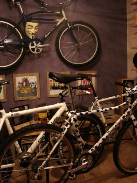 bikes 2404.jpg