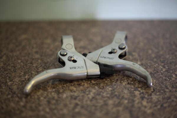 stx "v" brake levers.jpg