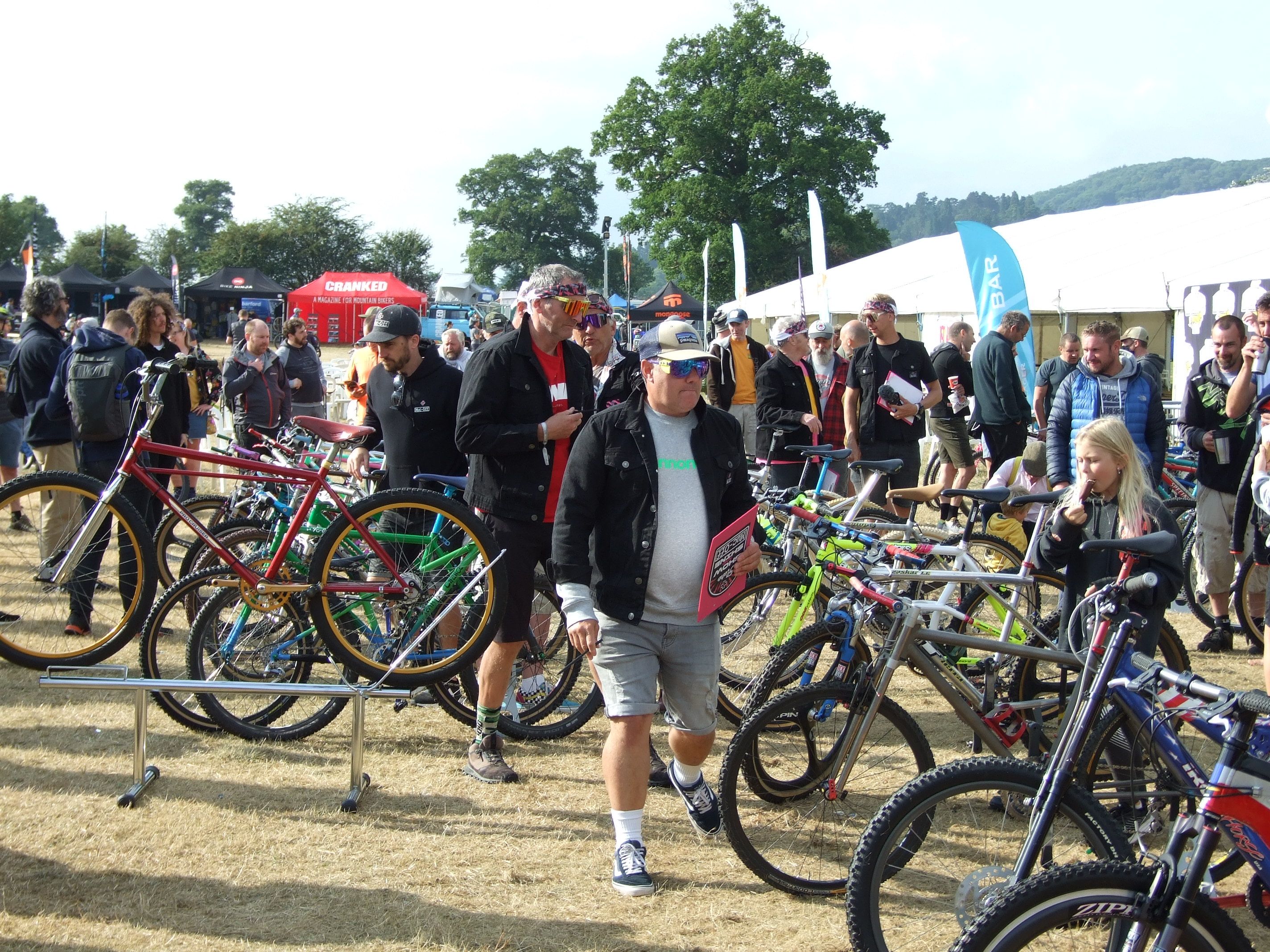 Retrobike at the Malverns - judges judging